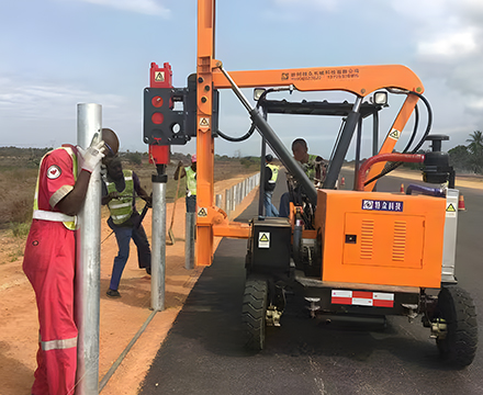 O bate-estacas Guardrail está em construção na África